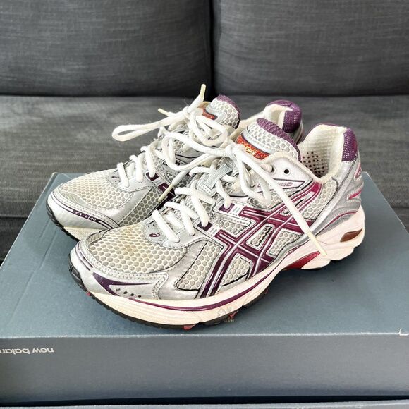 Asics GT-2140 Y2K Retro White Purple Silver Running Shoe Sneaker Womens Size 7.5 - Picture 1 of 13